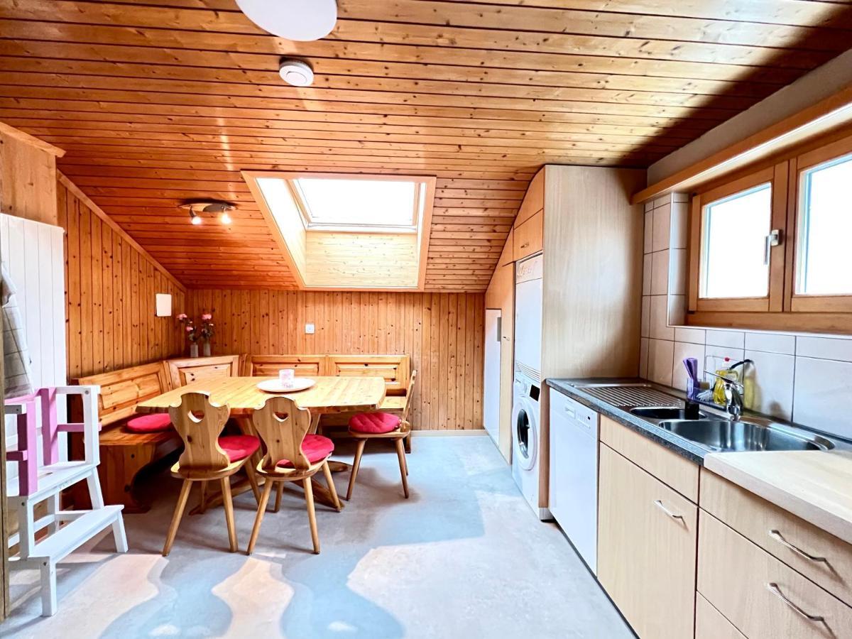 Ferienwohnung ”Heimet” Im Berner Oberland Unterbach  Exterior foto
